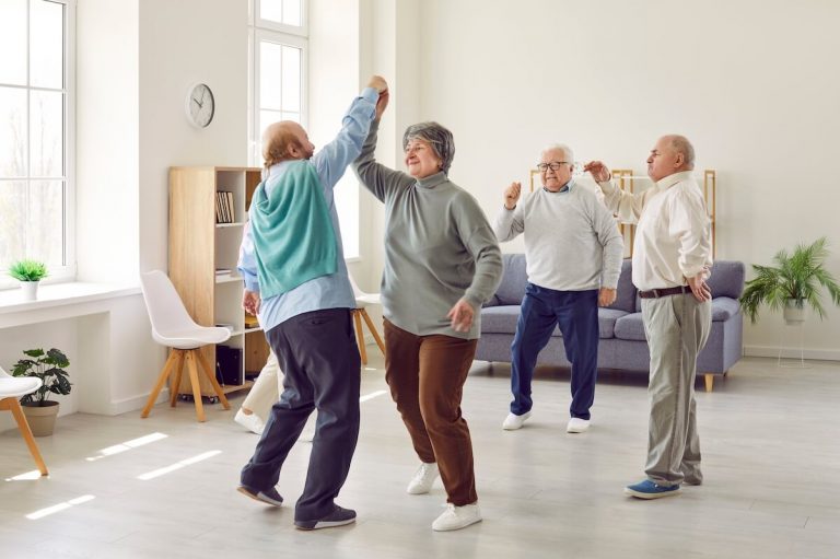 Senior living fosters connections | The Hampton at Meadows Place Senior living fosters connections