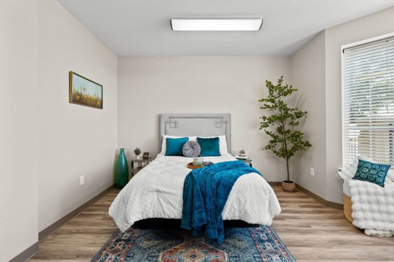 hamptons at meadows place studio